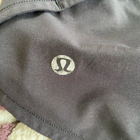 high wasted lululemon speed up shorts - Picture 4 of 4